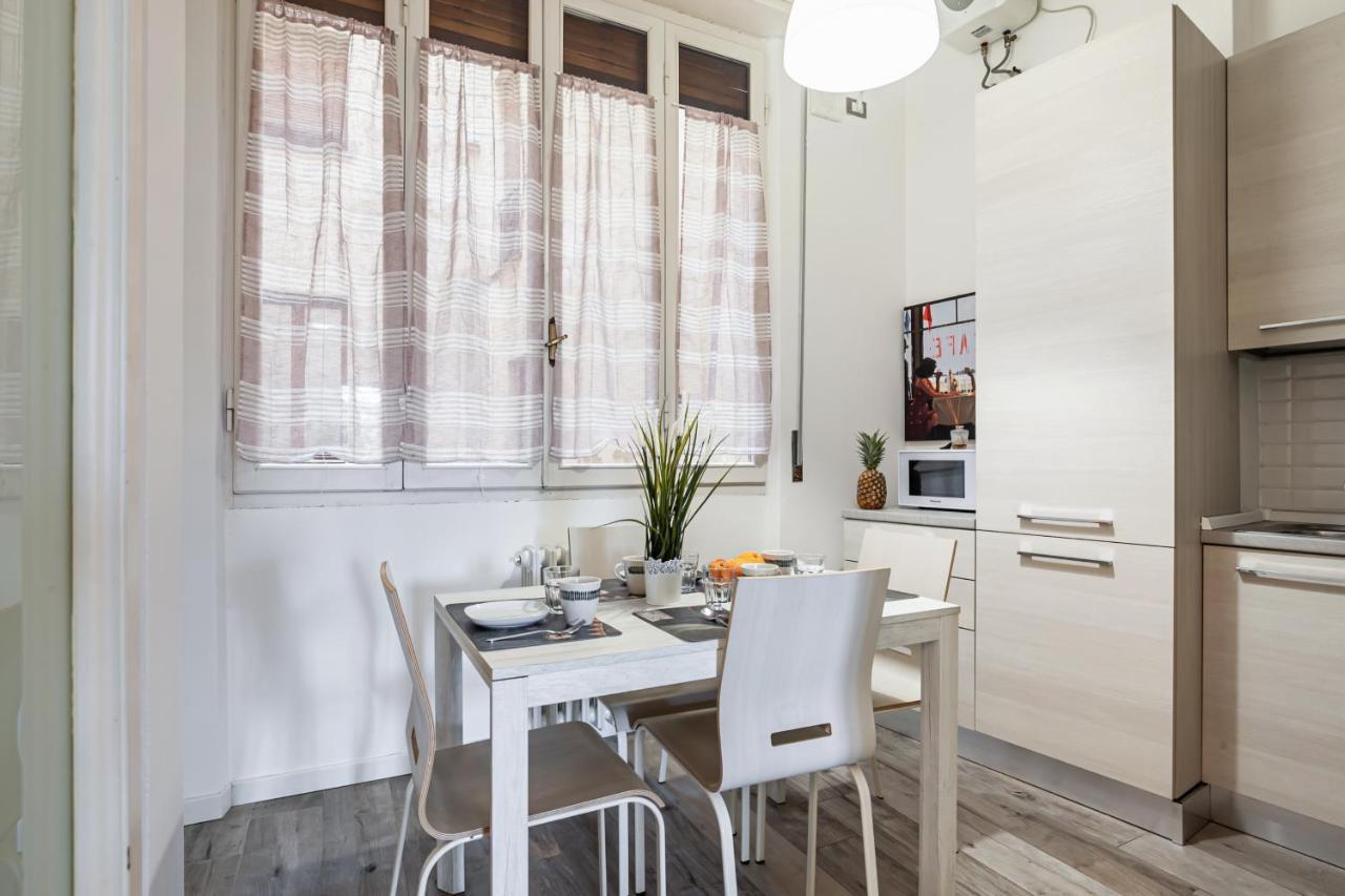 Lungarno Elegant Apartment With Panoramic Balcony Pisa Exterior photo