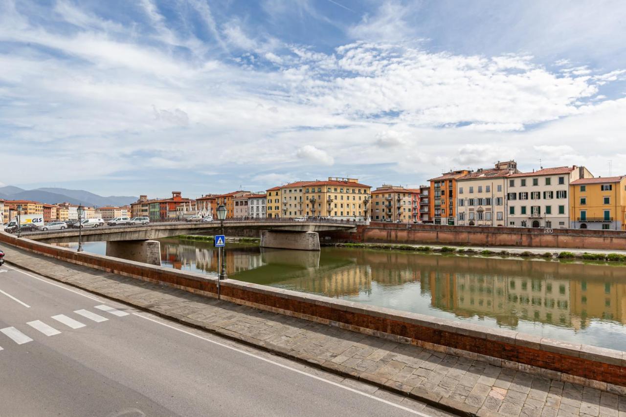 Lungarno Elegant Apartment With Panoramic Balcony Pisa Exterior photo