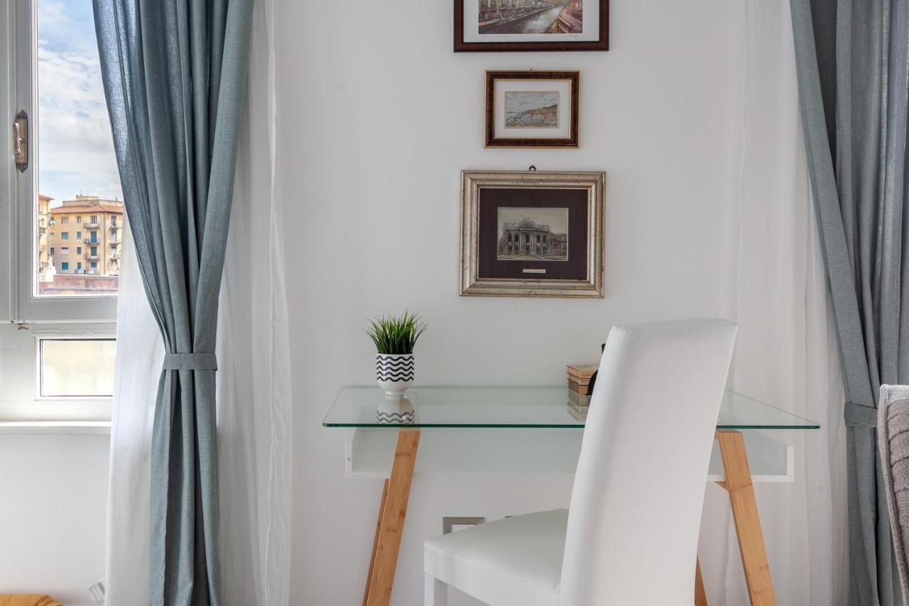 Lungarno Elegant Apartment With Panoramic Balcony Pisa Exterior photo